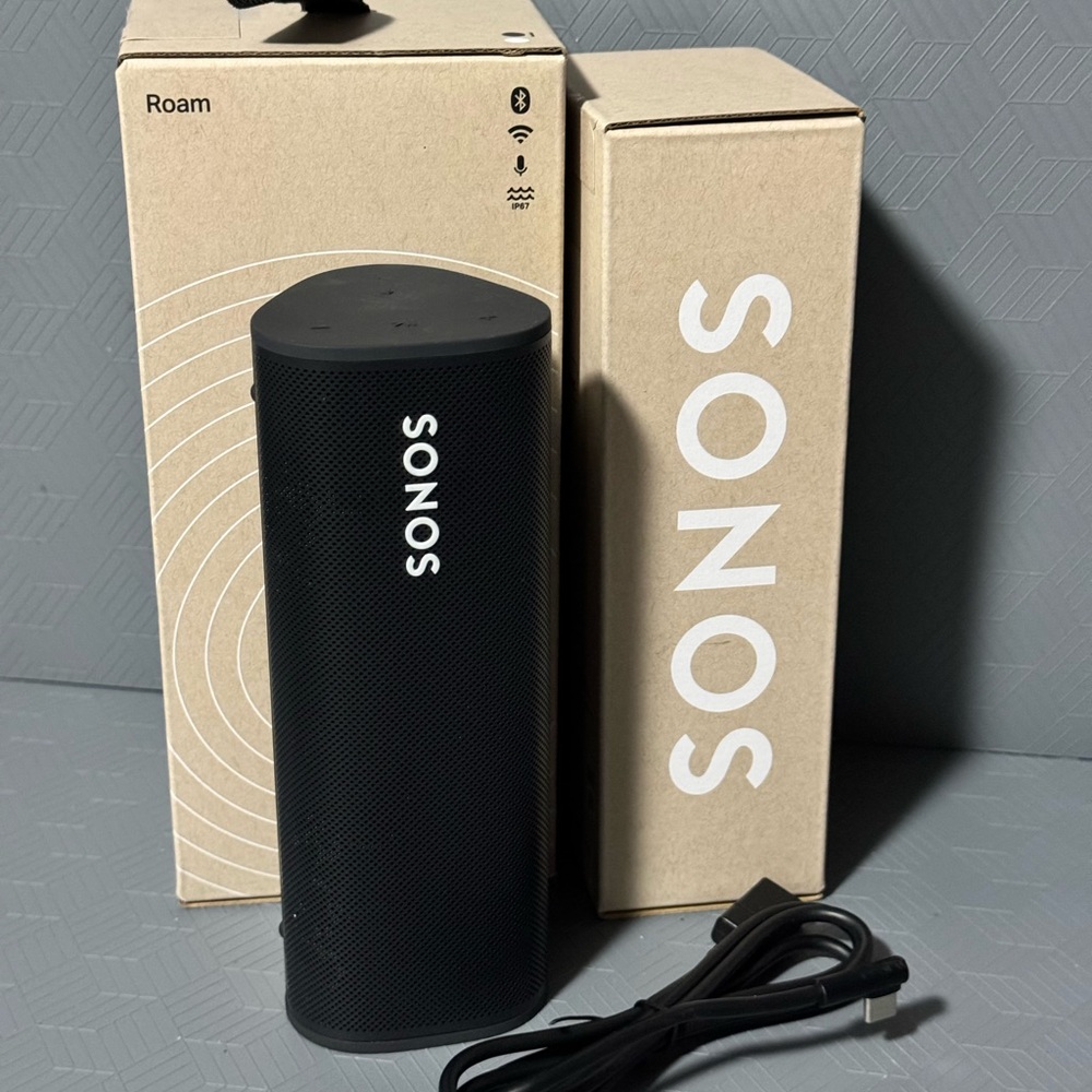 Roam - Sonos- Portable Speaker